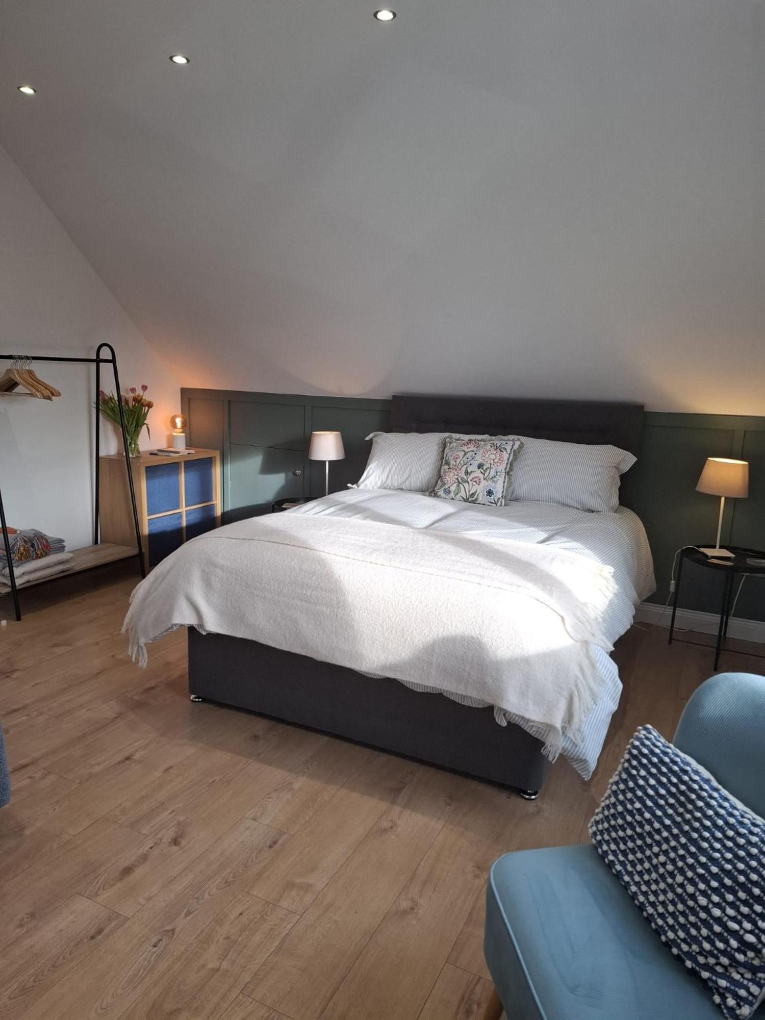 Apartmán The Loft At 522 Woodburn  Exteriér fotografie